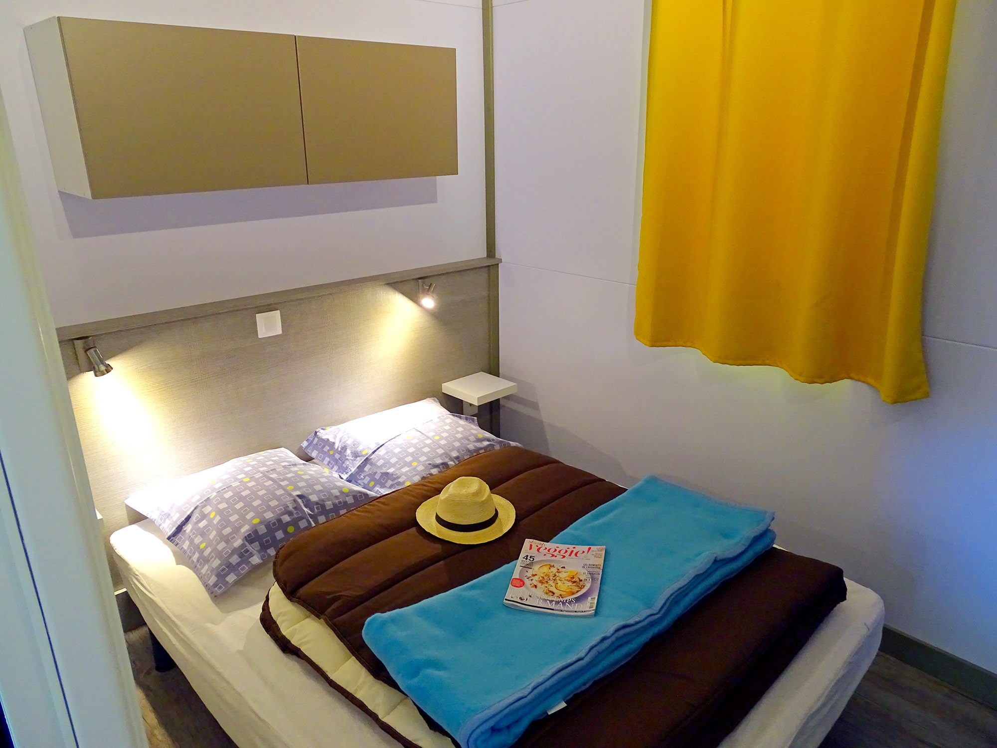 chalet daudet chambre parentale camping la pinede