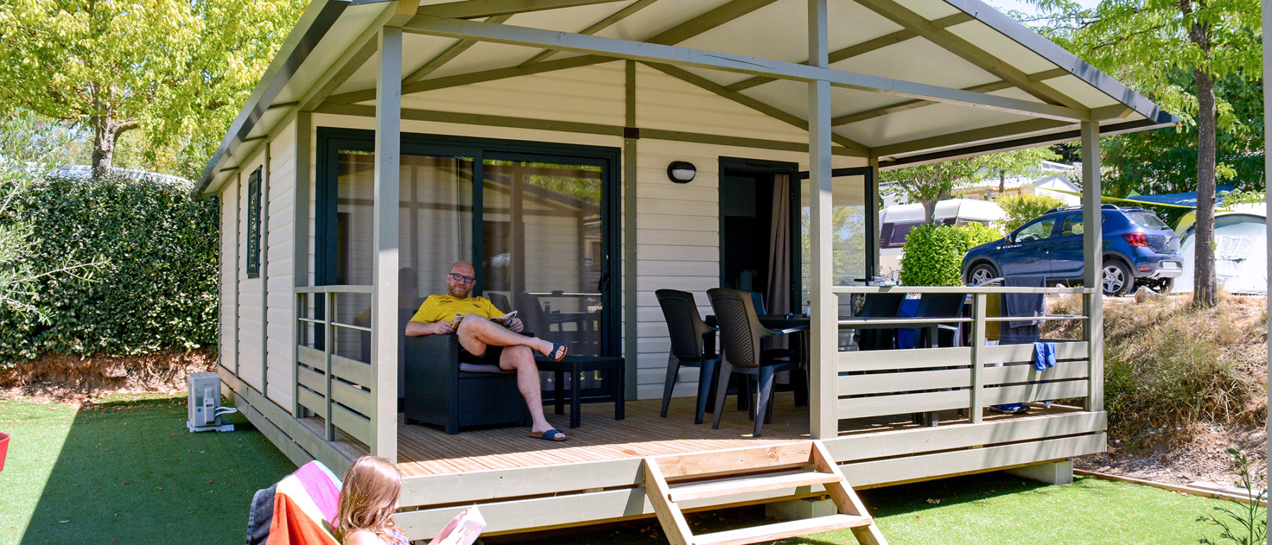 chalet daudet location camping la pinede