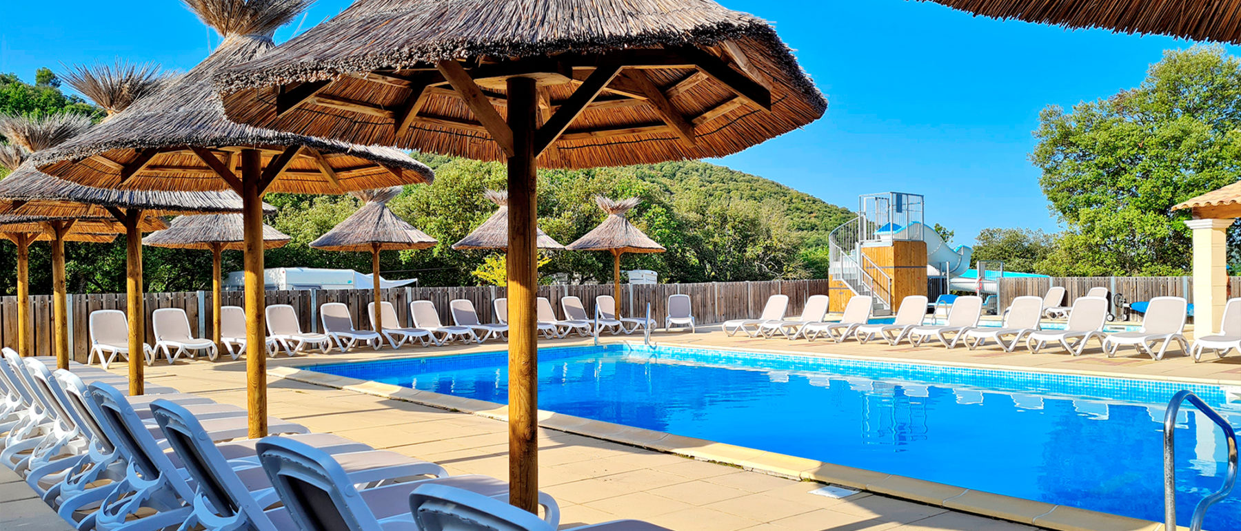 Espace aquatique du camping La Pinède dans le Verdon