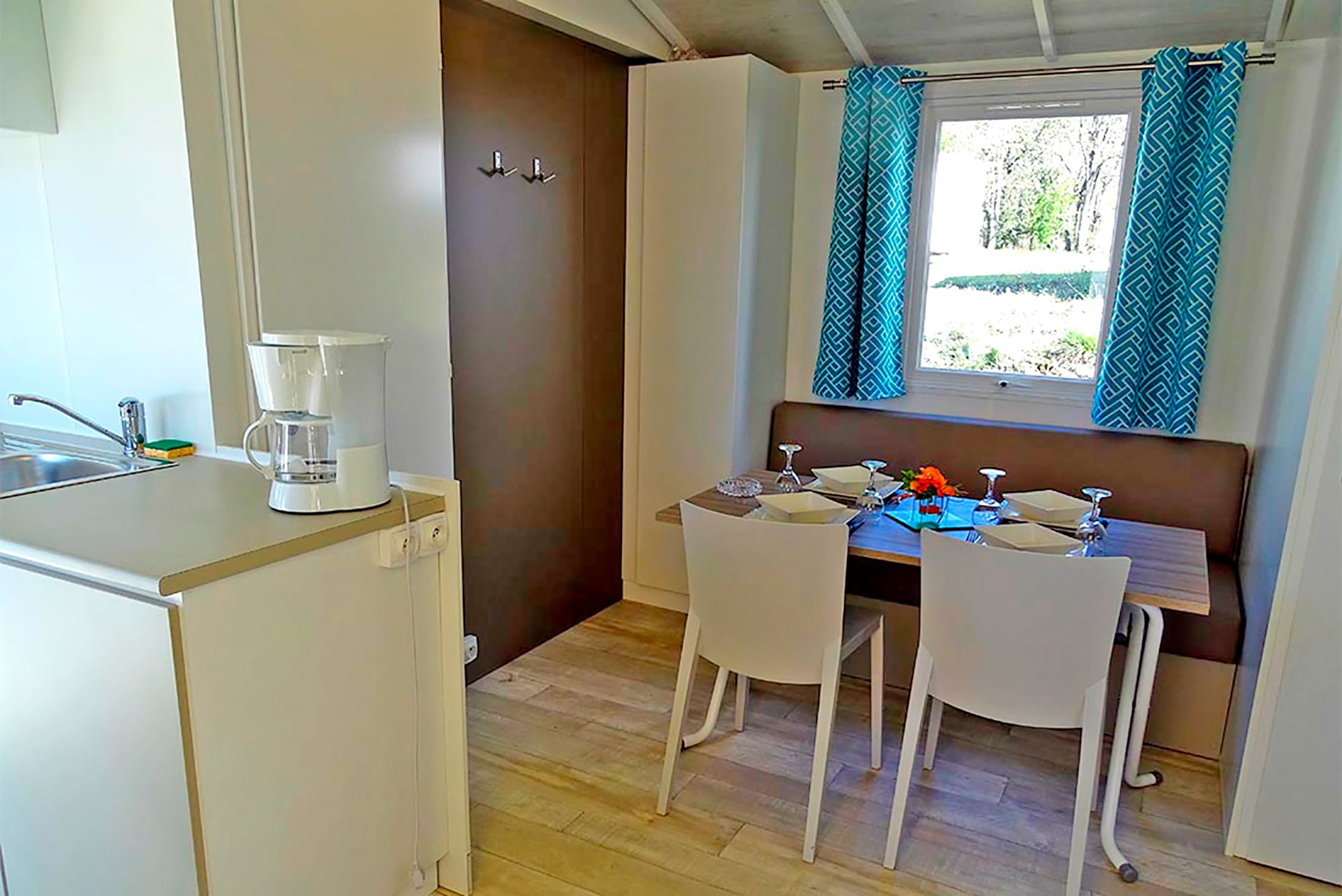 mobil homes raimu coin salon camping la pinede