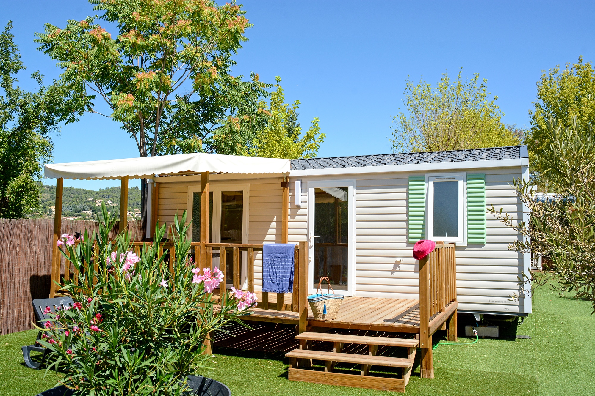 Location de vacances dans le Verdon, mobil-home à louer à Gréoux-les-Bains