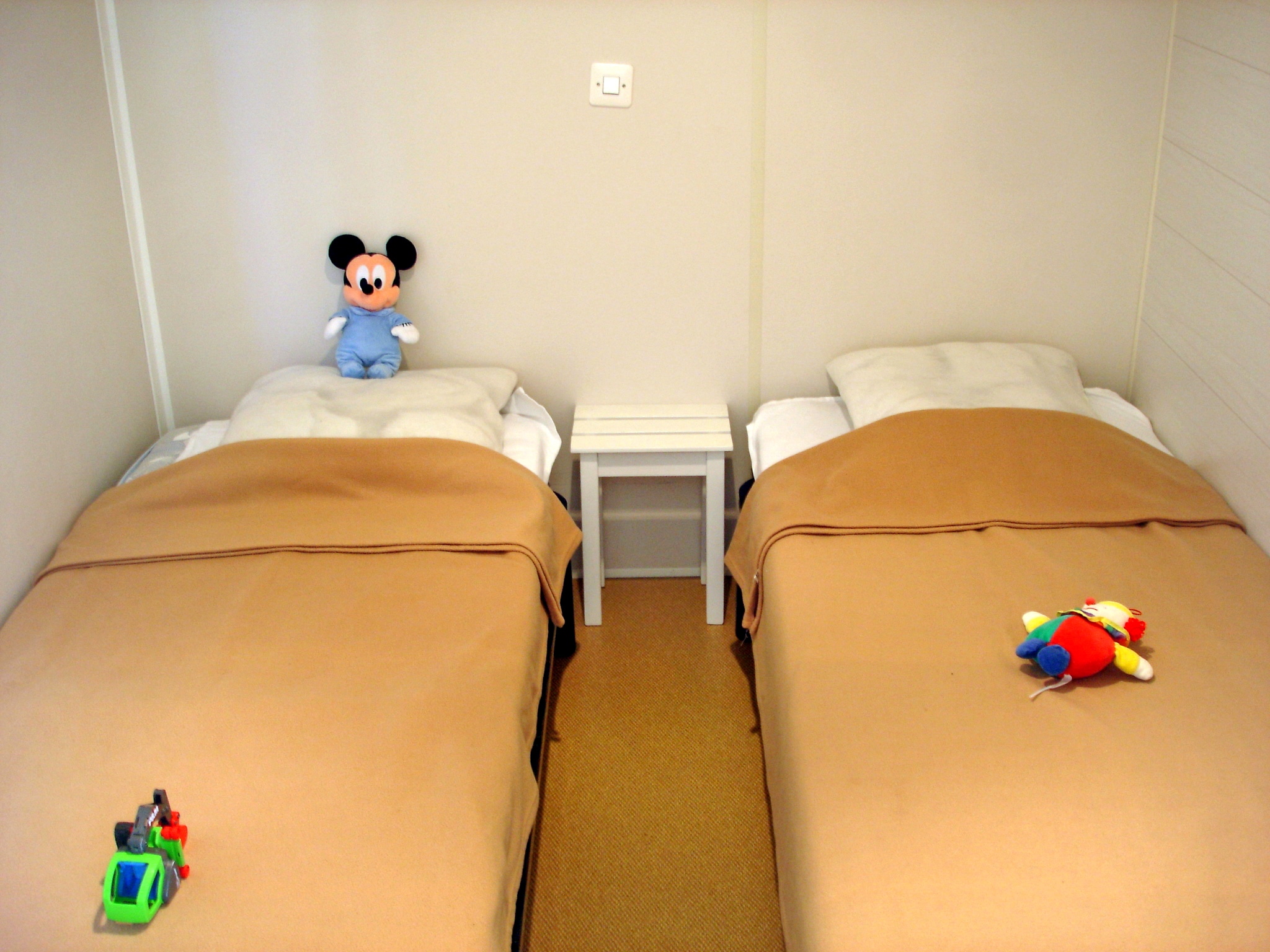 mobil homes zola seconde chambre camping la pinede