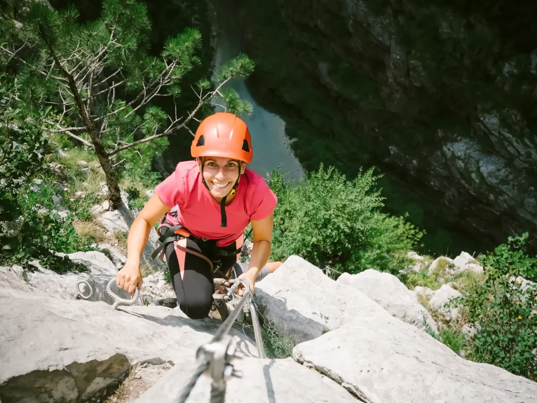 Via ferrata, via cordata dans le Verdon avec tyrolienne à La Palud sur Verdon